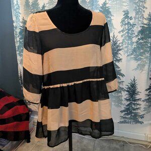 🖤🤎 Chic Charming Charlie Striped Blouse 🤎🖤